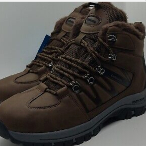 Snowboots - Picture 1 of 8